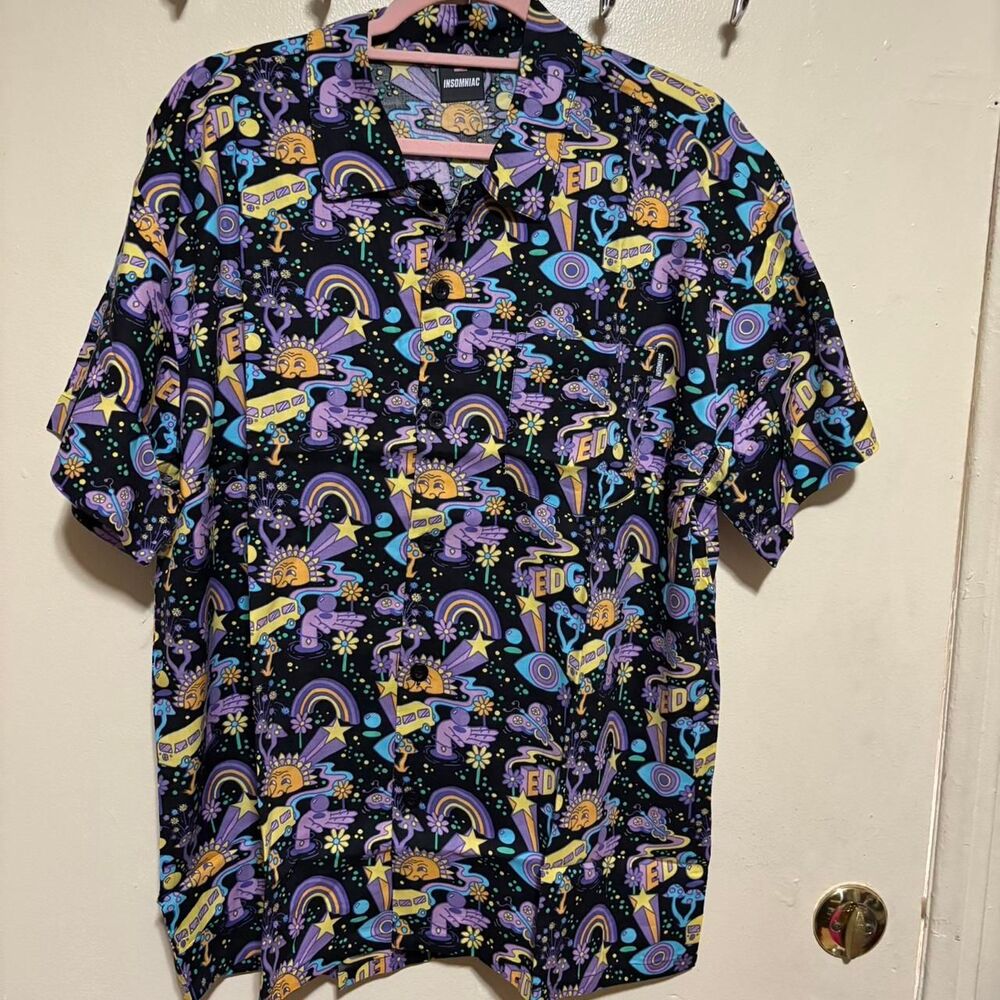 Edc Stars, Rainbows, And Busses T-Shirt Size: Large